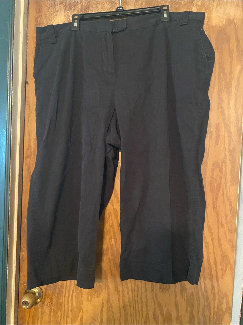 Larry Levine Black Capris